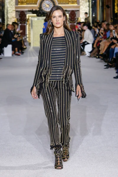 Look 63